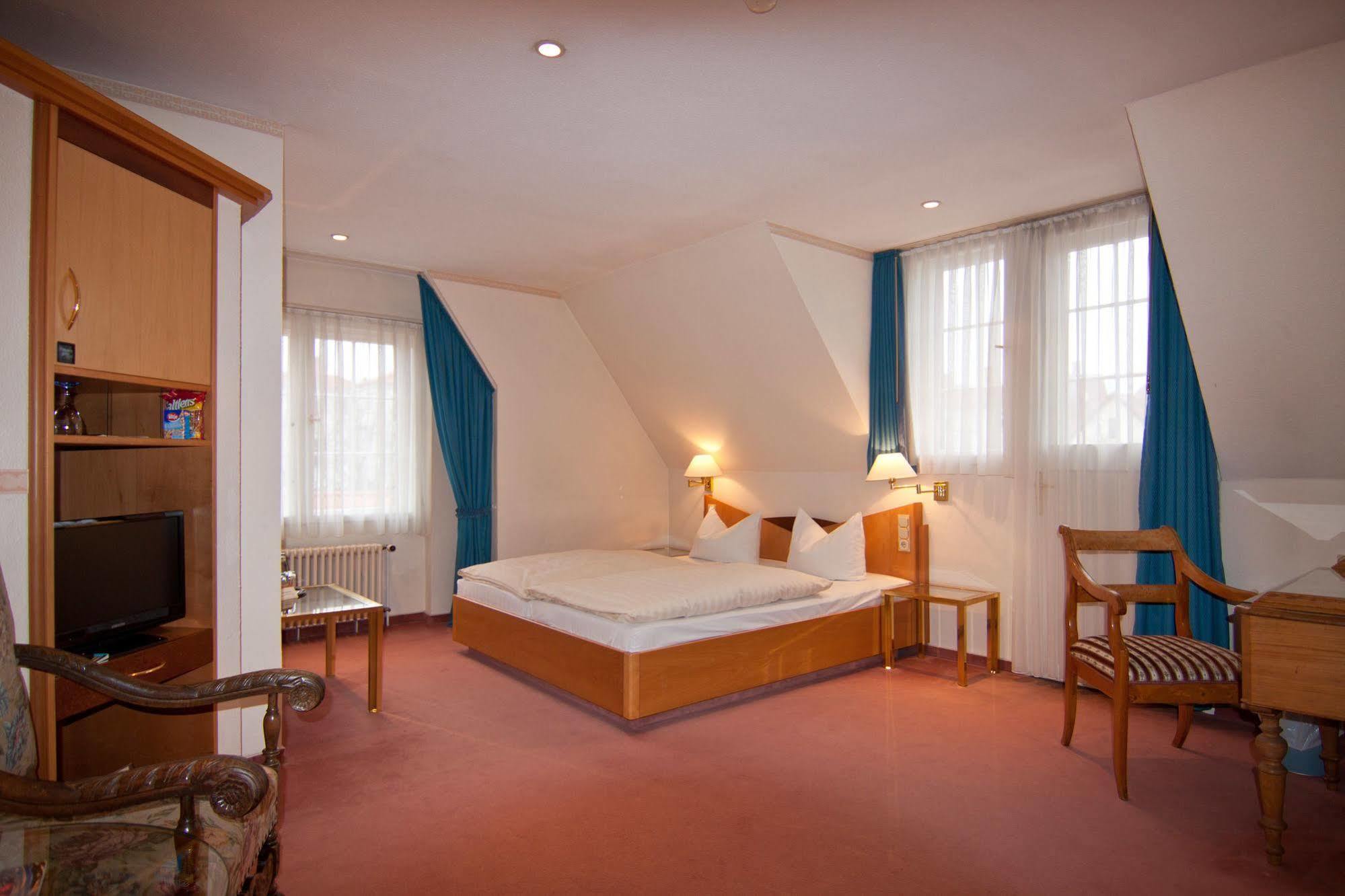 Parkhotel Unter Den Linden 할버슈타트 외부 사진