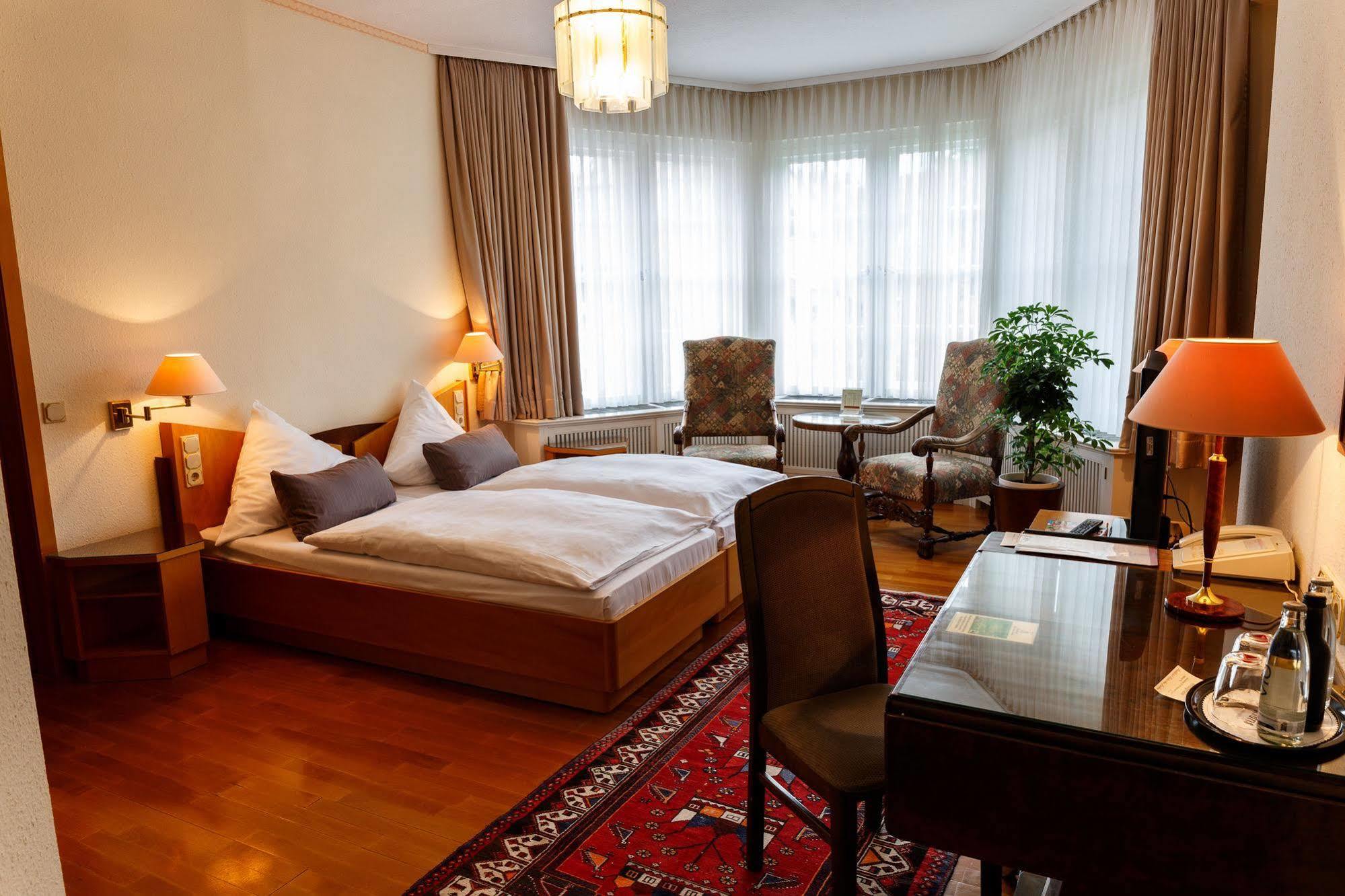 Parkhotel Unter Den Linden 할버슈타트 외부 사진